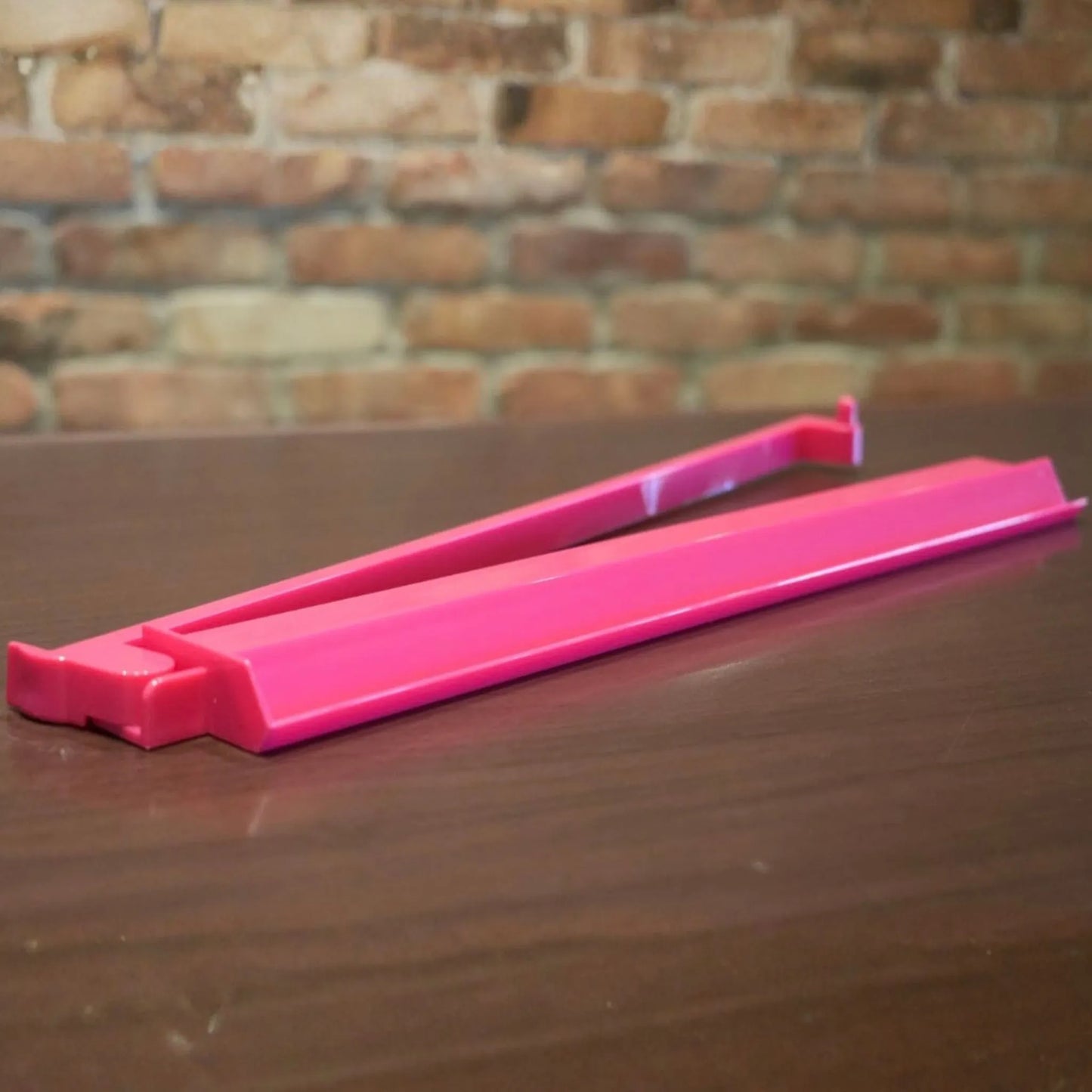 Pink Charleston Club mah jongg tile pusher for organized gameplay